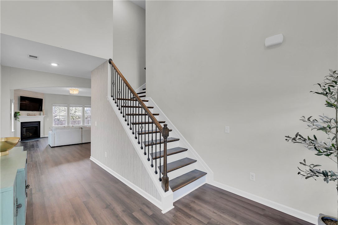 1007 Waterside Drive, Easley, South Carolina image 4