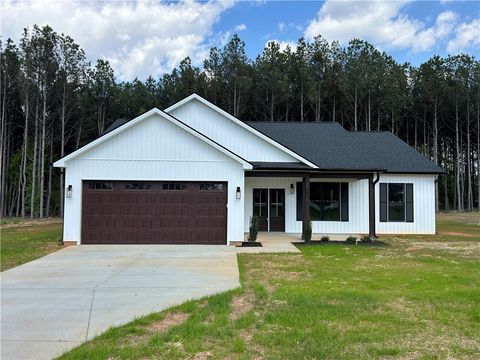 Homes For Sale - 908 Beaverdam Road<br/> Williamston, SC 29697