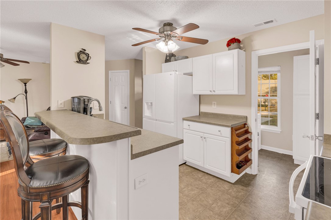 Liberty, South Carolina 29657, United States, 3 Bedrooms Bedrooms, ,2 BathroomsBathrooms,Residential,Active,233307