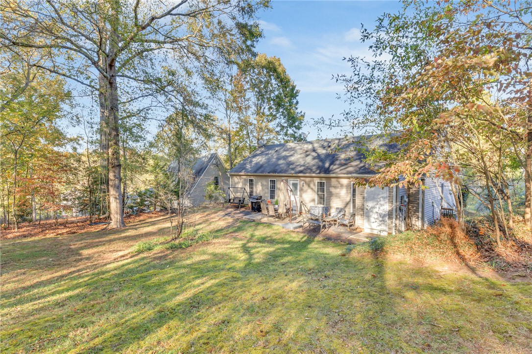 Liberty, South Carolina 29657, United States, 3 Bedrooms Bedrooms, ,2 BathroomsBathrooms,Residential,Active,233307