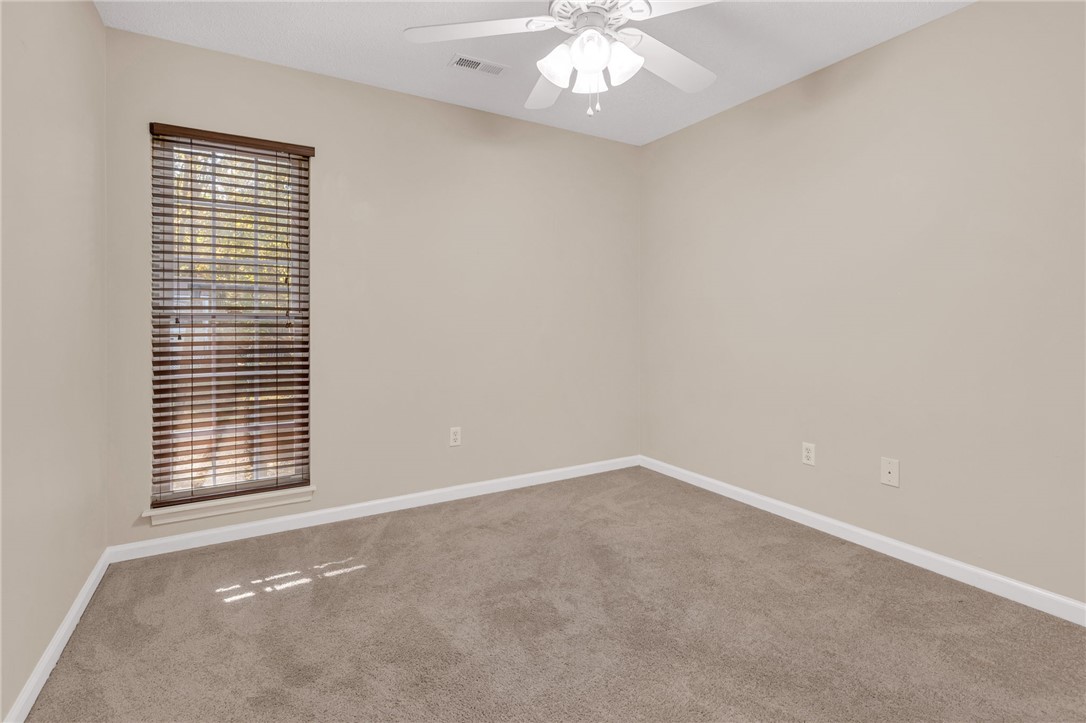 Liberty, South Carolina 29657, United States, 3 Bedrooms Bedrooms, ,2 BathroomsBathrooms,Residential,Active,233307