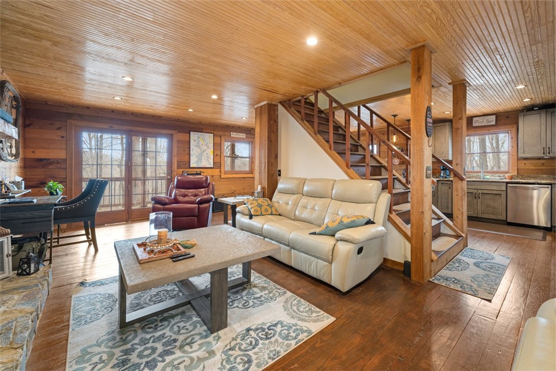 105 N Arrowhead Drive, Westminster, South Carolina image 6