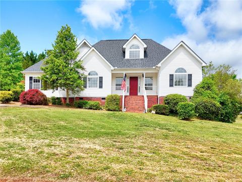 Photo of 333 Crowfield Drive, Liberty, SC 29657 (MLS # 20300796)
