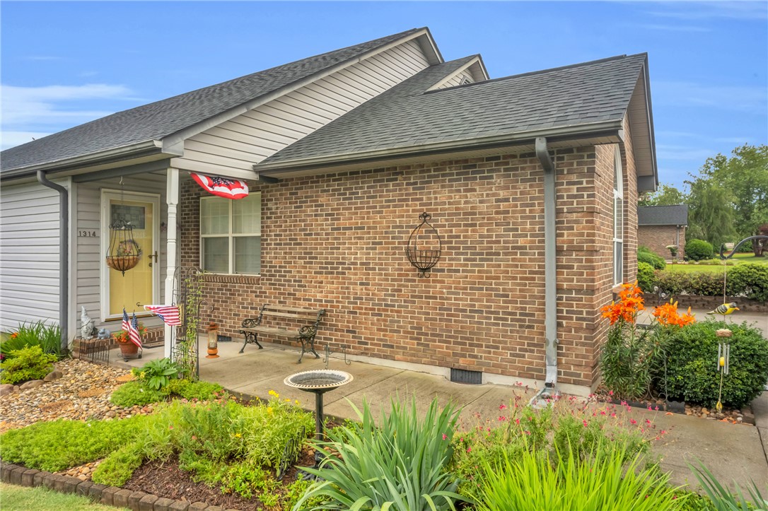 1314 Cobbs Glen Drive, Anderson, South Carolina image 2