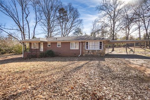 Photo of 1518 Old Trail Drive, Anderson, SC 29626 (MLS # 20295756)