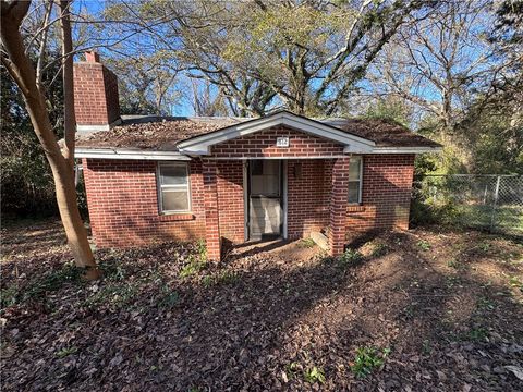 Photo of 812 Raymond Avenue, Anderson, SC 29625 (MLS # 20295485)