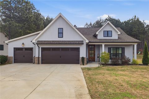 Photo of 127 W Stewart Street, Pelzer, SC 29669 (MLS # 20300318)