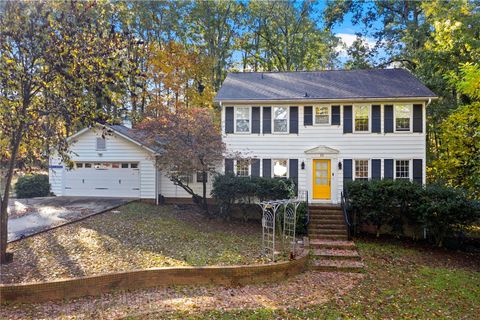 Photo of 11 FLINTLOCK Court, Greenville, SC 29611 (MLS # 20294254)