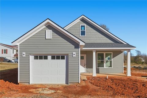 Photo of 609 S Cherry Street, Seneca, SC 29678 (MLS # 20294644)
