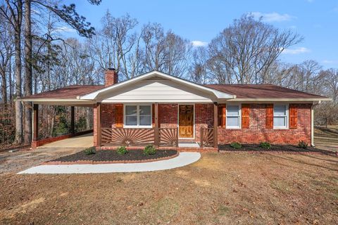 Photo of 219 Beechwood Drive, Greenwood, SC 29646 (MLS # 20297893)