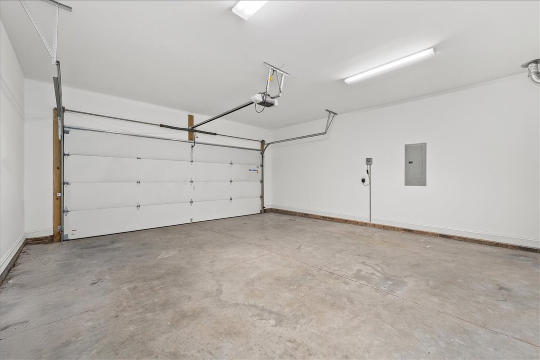 Anderson, South Carolina 29621, United States, 4 Bedrooms Bedrooms, ,3 BathroomsBathrooms,Residential,Active,250965