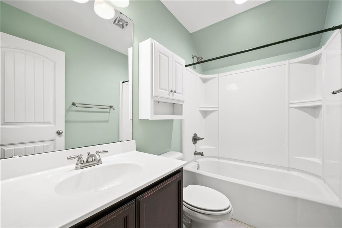 Anderson, South Carolina 29621, United States, 4 Bedrooms Bedrooms, ,3 BathroomsBathrooms,Residential,Active,250965