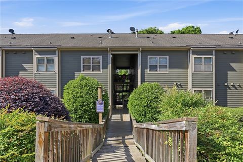 Photo of 2104 Portside Way, Anderson, SC 29625 (MLS # 20300456)