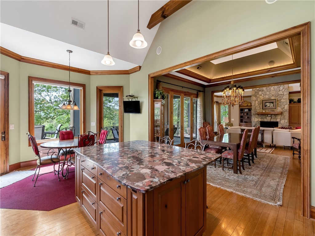 220 Long Cove Court, Sunset, South Carolina image 12