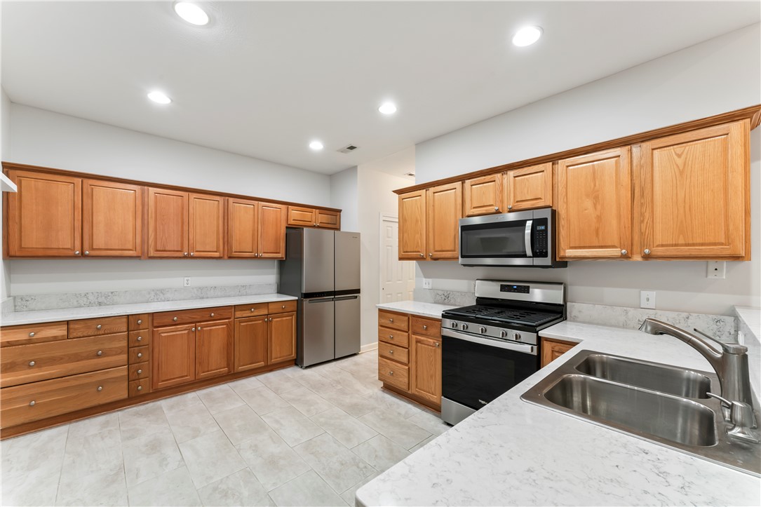 Anderson, South Carolina 29621, United States, 2 Bedrooms Bedrooms, ,2 BathroomsBathrooms,Residential,Active,251560