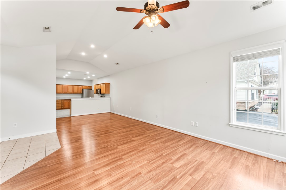 Anderson, South Carolina 29621, United States, 2 Bedrooms Bedrooms, ,2 BathroomsBathrooms,Residential,Active,251560