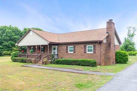 Photo of 6209 Dobbins Bridge Rd Road, Anderson, SC 29626 (MLS # 20301116)