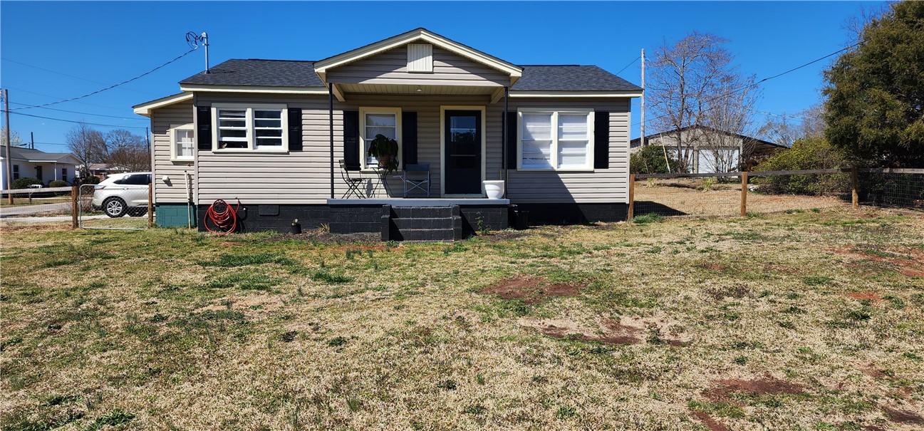 309 Brentwood Drive, Seneca, South Carolina image 1