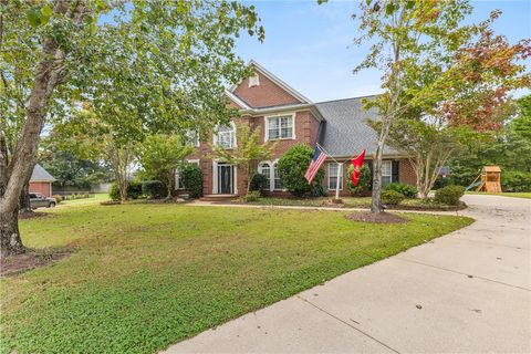 Photo of 477 Waterford Drive, Boiling Springs, SC 29316 (MLS # 20297724)