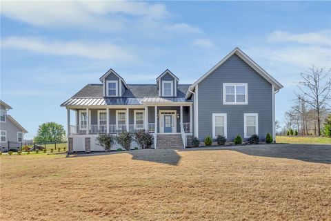 Photo of 112 Lipizzaner Court, Pelzer, SC 29669 (MLS # 20298560)