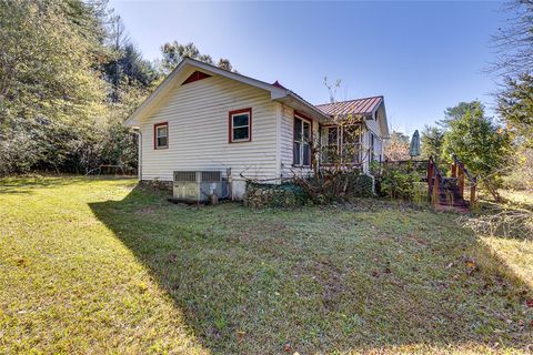 A home in Easley