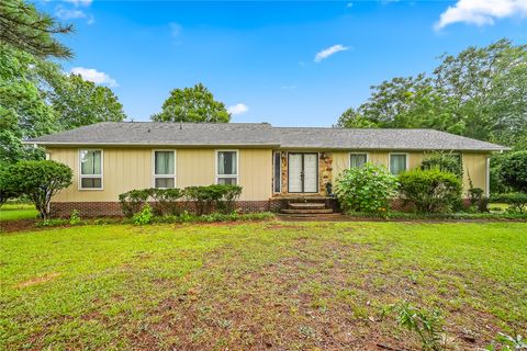 Photo of 208 Williamsburg Road, Anderson, SC 29621 (MLS # 20297547)