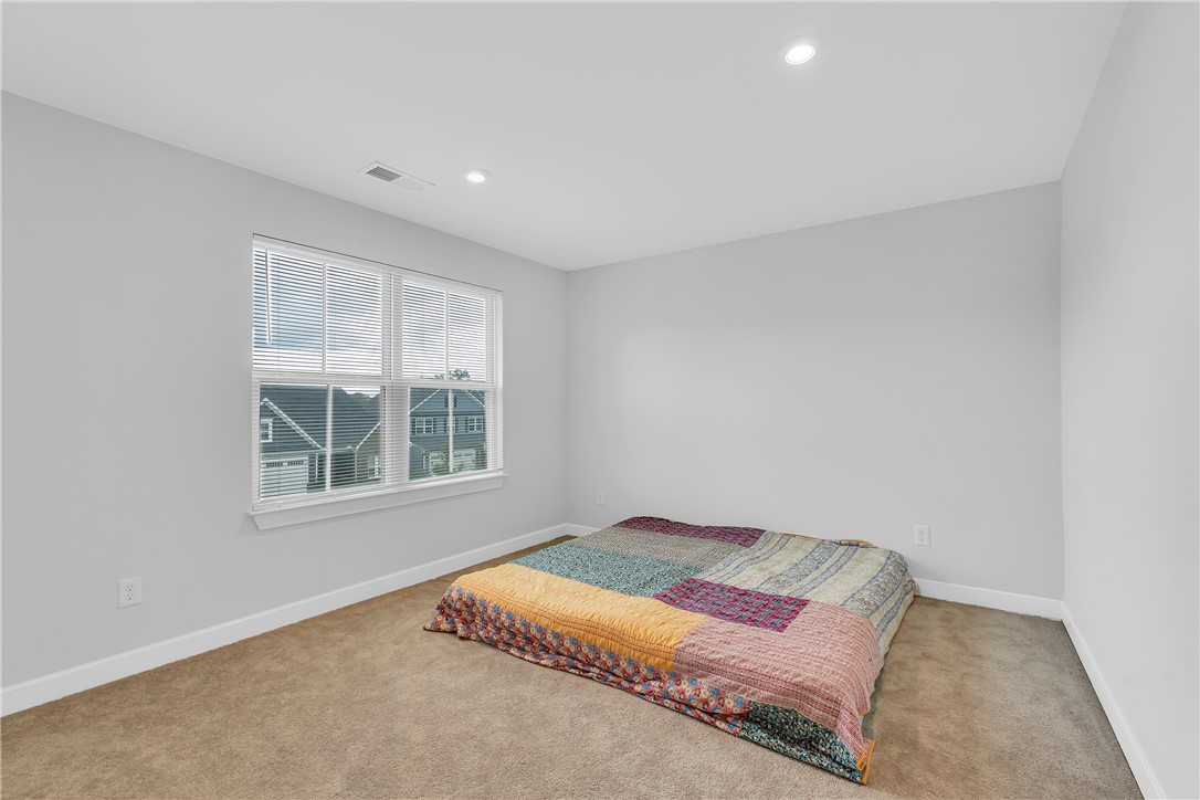 Duncan, South Carolina 29334, United States, 5 Bedrooms Bedrooms, ,4 BathroomsBathrooms,Residential,Active,251358