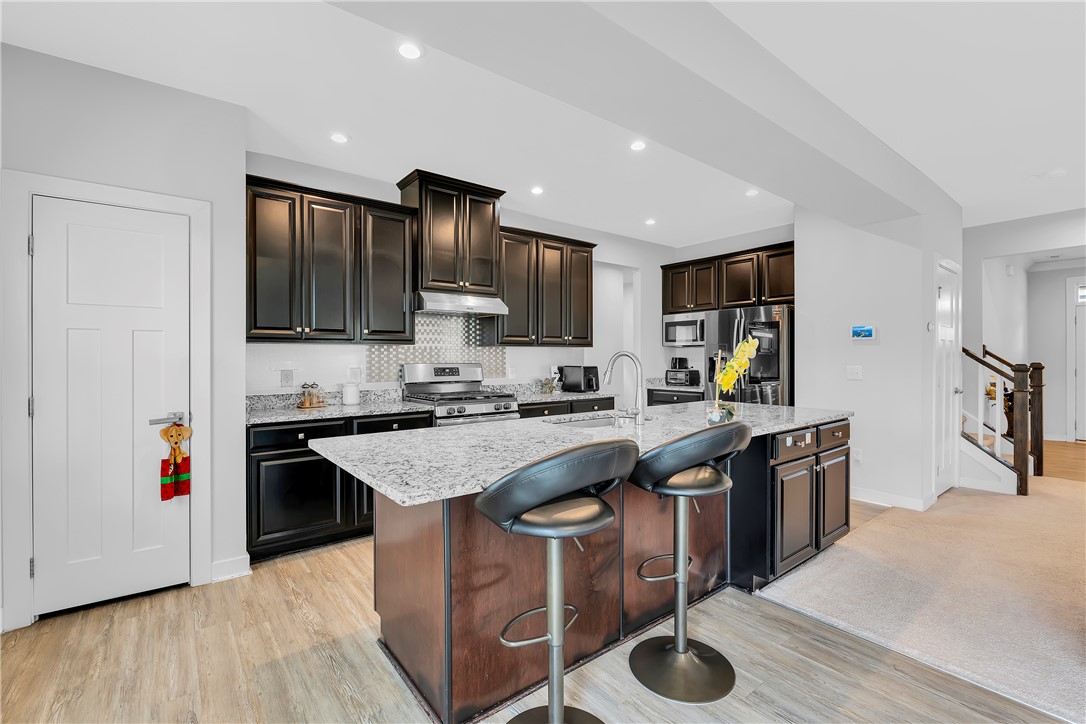 Duncan, South Carolina 29334, United States, 5 Bedrooms Bedrooms, ,4 BathroomsBathrooms,Residential,Active,251358