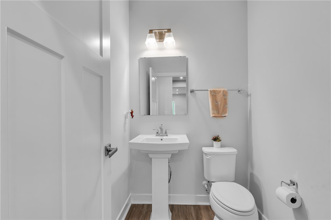 Duncan, South Carolina 29334, United States, 5 Bedrooms Bedrooms, ,4 BathroomsBathrooms,Residential,Active,251358