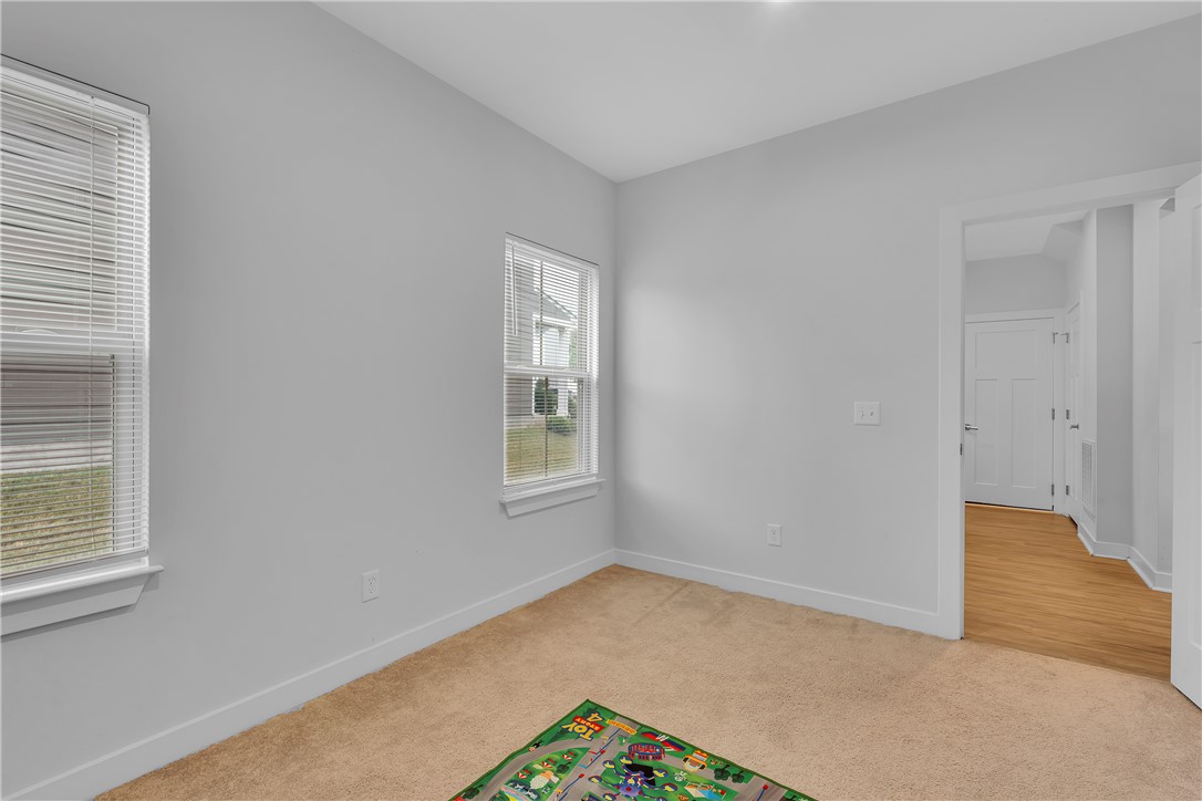 Duncan, South Carolina 29334, United States, 5 Bedrooms Bedrooms, ,4 BathroomsBathrooms,Residential,Active,251358