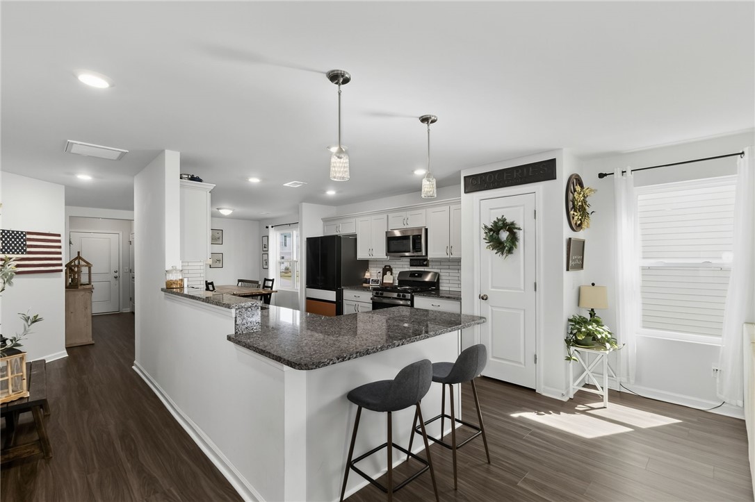 Easley, South Carolina 29642, United States, 4 Bedrooms Bedrooms, ,3 BathroomsBathrooms,Residential,Active,222790