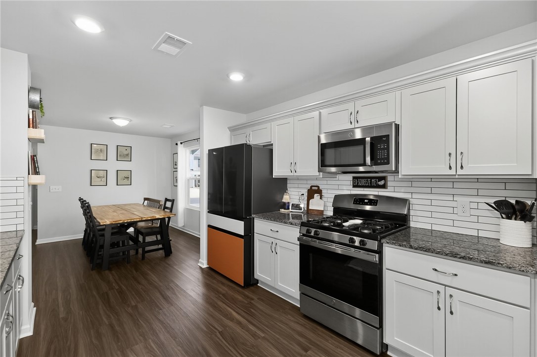 Easley, South Carolina 29642, United States, 4 Bedrooms Bedrooms, ,3 BathroomsBathrooms,Residential,Active,222790