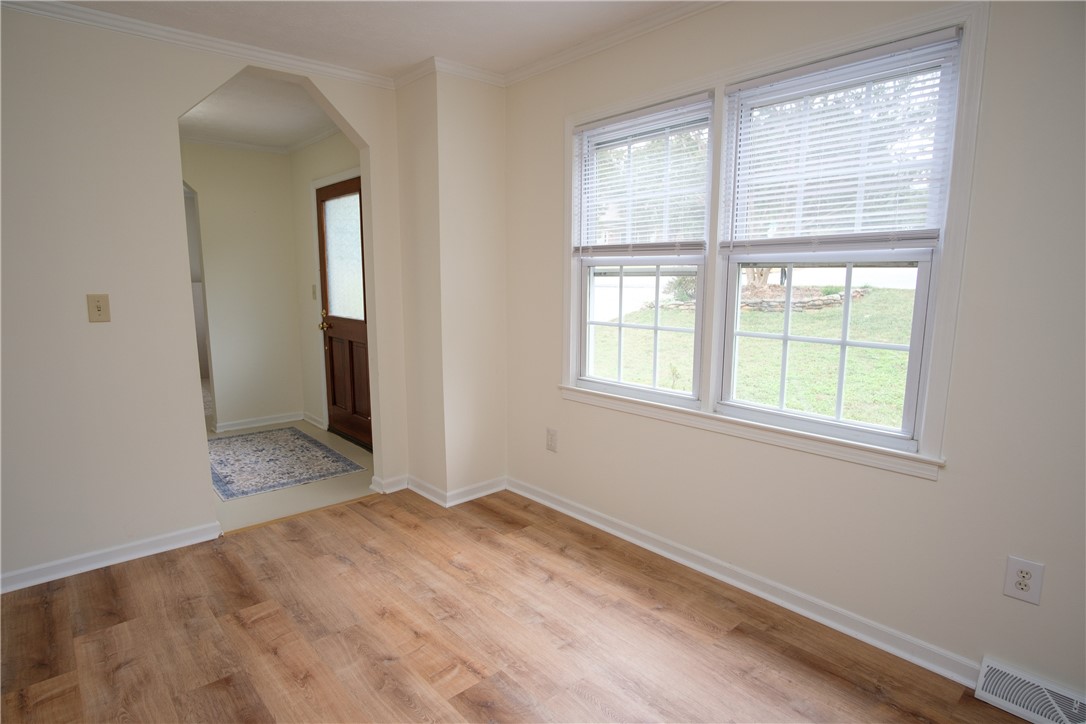 31 Dahlglen Avenue, Greenville, South Carolina image 4