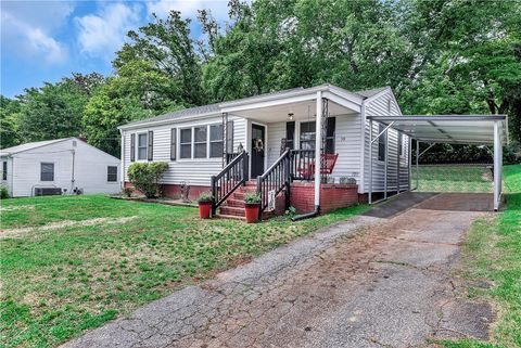 Photo of 301 Brockman Drive, Easley, SC 29640 (MLS # 20301509)