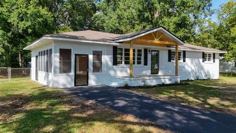 Photo of 101 Skyland Drive, Belton, SC 29627 (MLS # 20307119)