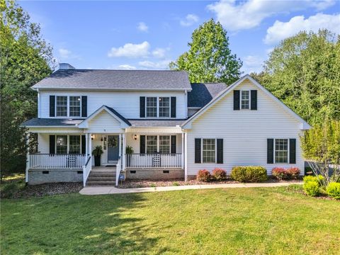 Photo of 154 Hammond School Road, Anderson, SC 29621 (MLS # 20300000)