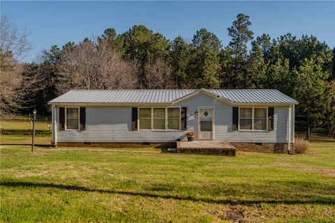 Mobile Home For Sale - 121 Kountry Lane<br/> Oconee County, Walhalla, SC 29691