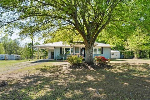 Photo of 106 Torrington Road, Walhalla, SC 29691 (MLS # 20299894)