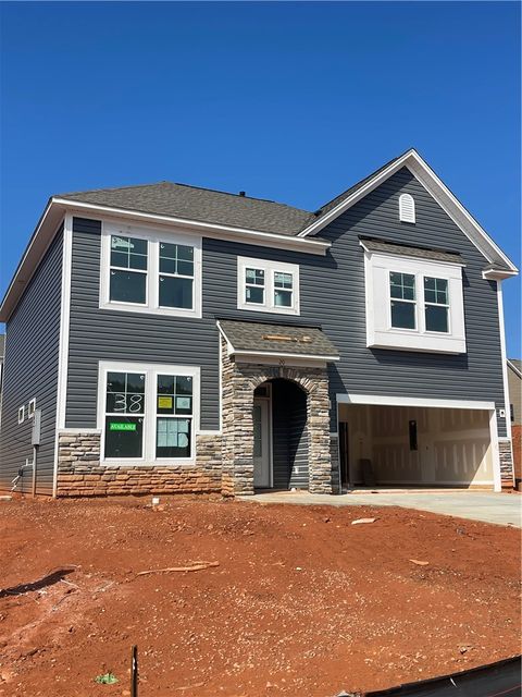 Photo of 20 Gateway Drive, Central, SC 29630 (MLS # 20297708)