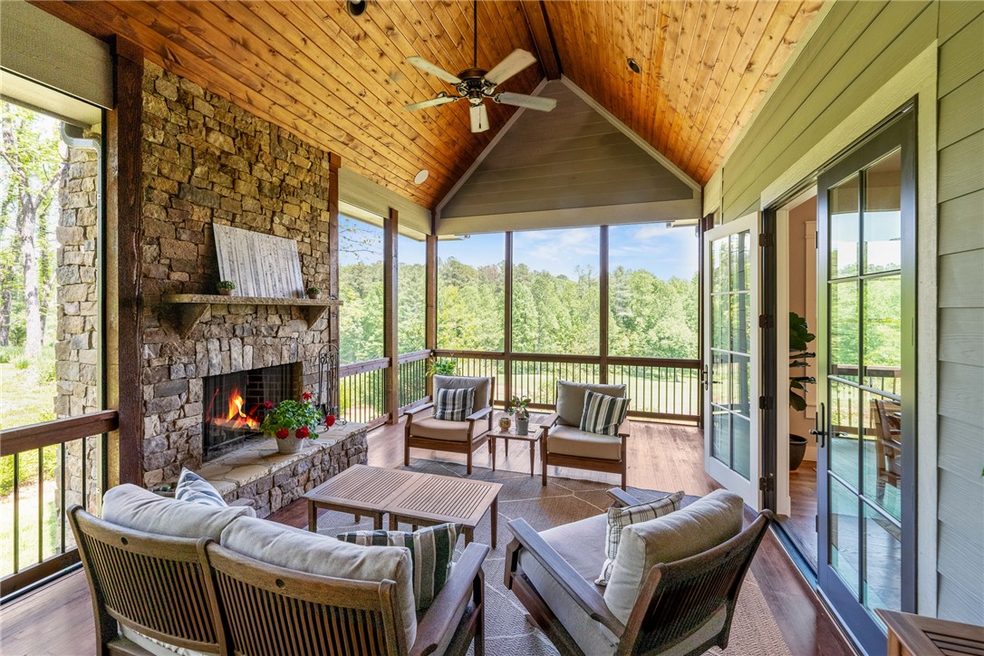 707 Keowee Avenue, Sunset, South Carolina image 18