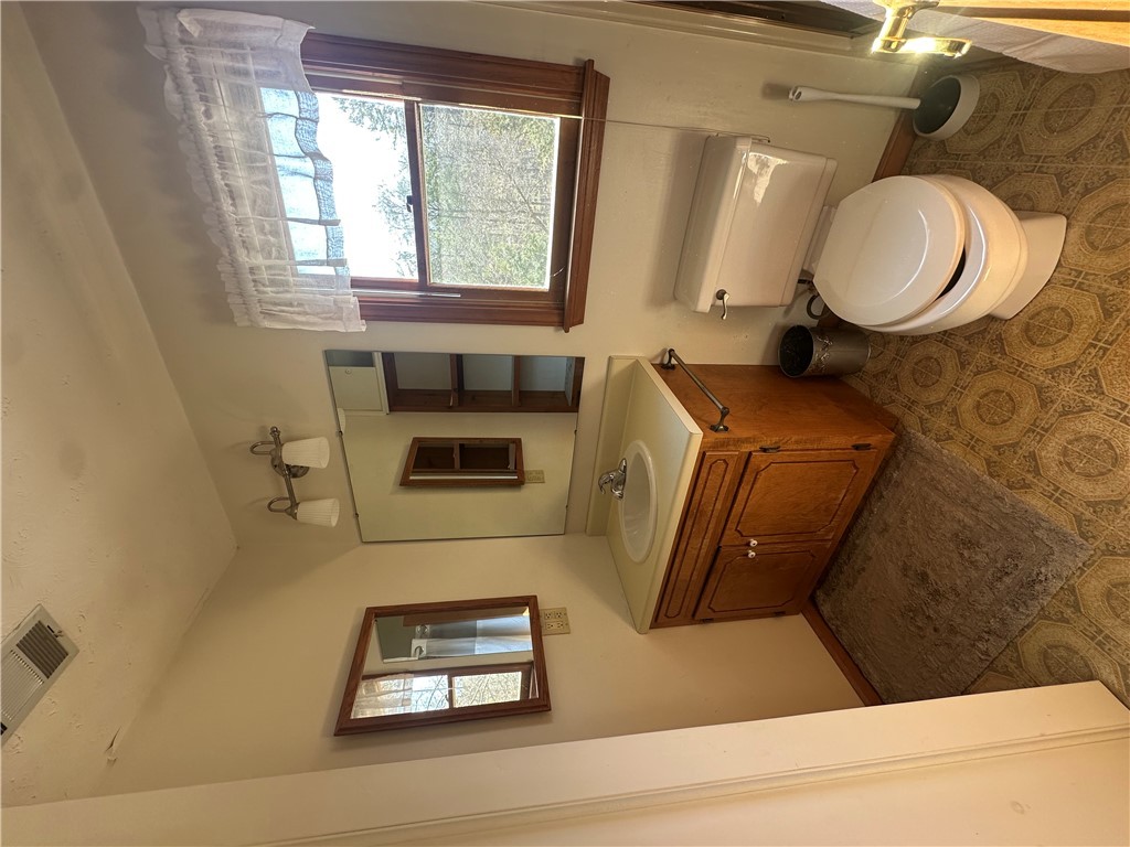 301 N Hogan Drive, Westminster, South Carolina image 20