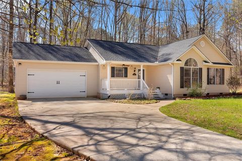 Photo of 102 Circle Drive, Townville, SC 29689 (MLS # 20298827)