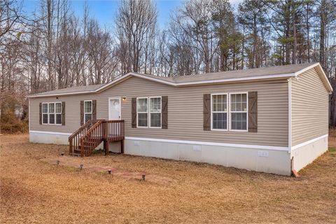 Mobile Home For Sale - 103 San Lucas Lane<br/> Belton, SC 29627