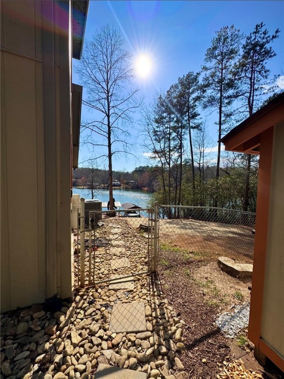 627 N Lake Drive, Salem, South Carolina image 9
