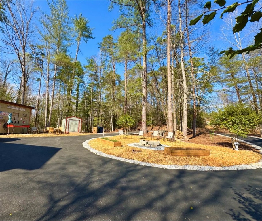 627 N Lake Drive, Salem, South Carolina image 6