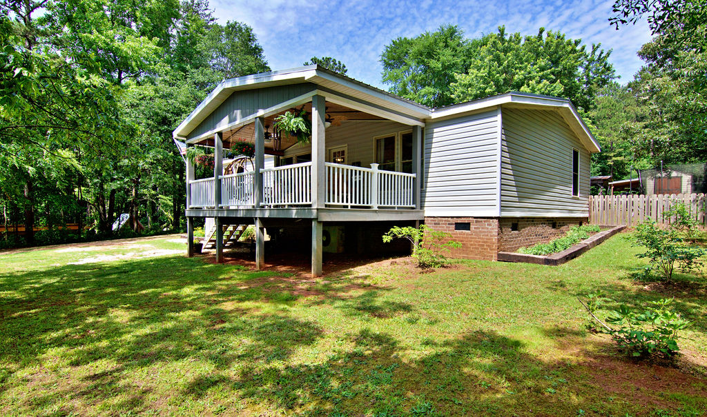 433 Dogwood Lane, Townville, South Carolina image 1