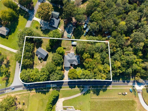 Photo of 586 N Main Street, Six Mile, SC 29682 (MLS # 20306995)