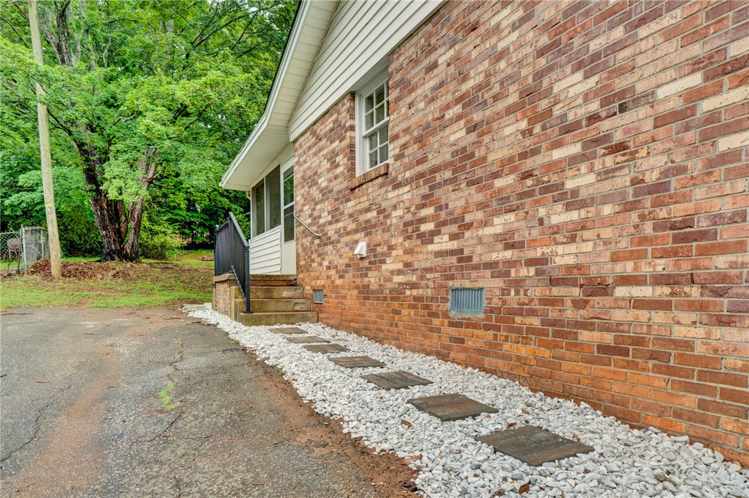 210 Fleetwood Drive, Greenville, South Carolina image 33