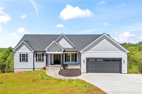 Photo of 705 Comet View Court, Westminster, SC 29693 (MLS # 20300480)