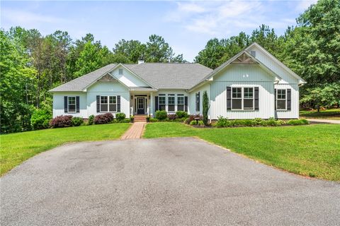 Homes For Sale - 225 Meadow Brook Lane<br/> Pickens County, Pickens, SC 29671